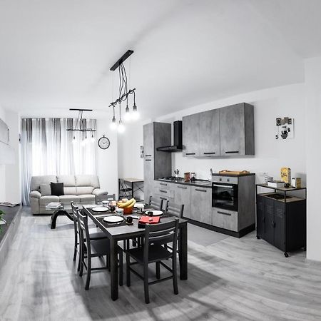 B&B Dal Moro Sondrio Exteriér fotografie
